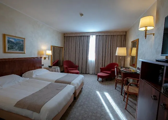 Hotel Scia' On Martin Buscate