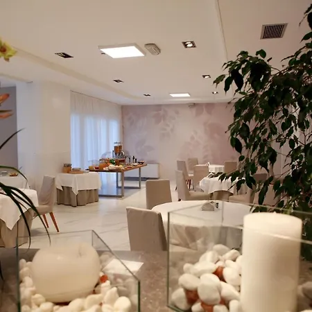 Hotel Scia' On Martin