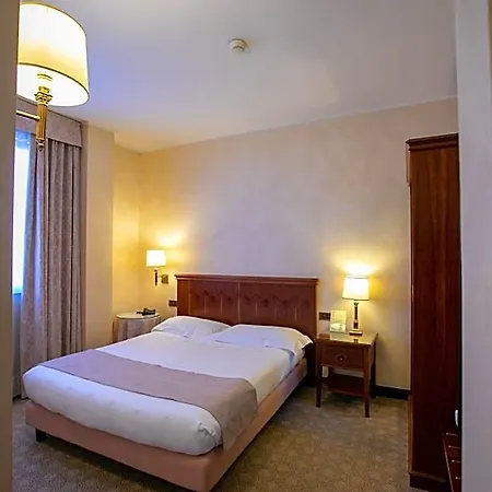 Scia' On Martin Hotel Buscate